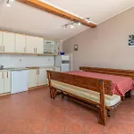 2 Bedroom Front In