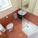 2 Bedroom Front In جادرانوفو