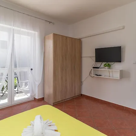 2 Bedroom Front In Apartman *